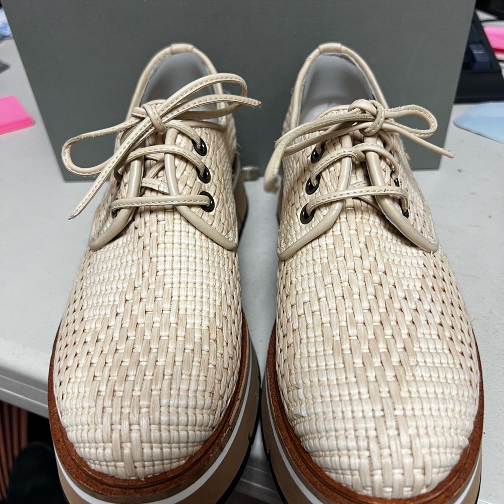 Women’s raffia Oxford by Homers from Spain size 38. American size 7.5-8.